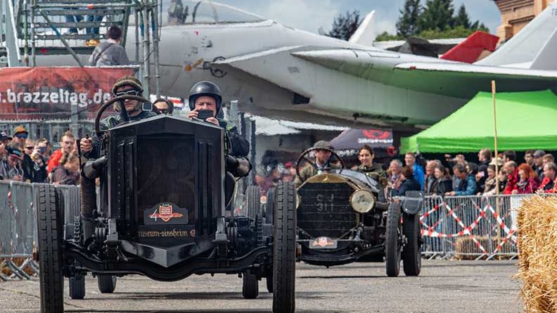 Brutus im Brazzelparcours. (Foto: Corinna Siegenthaler)